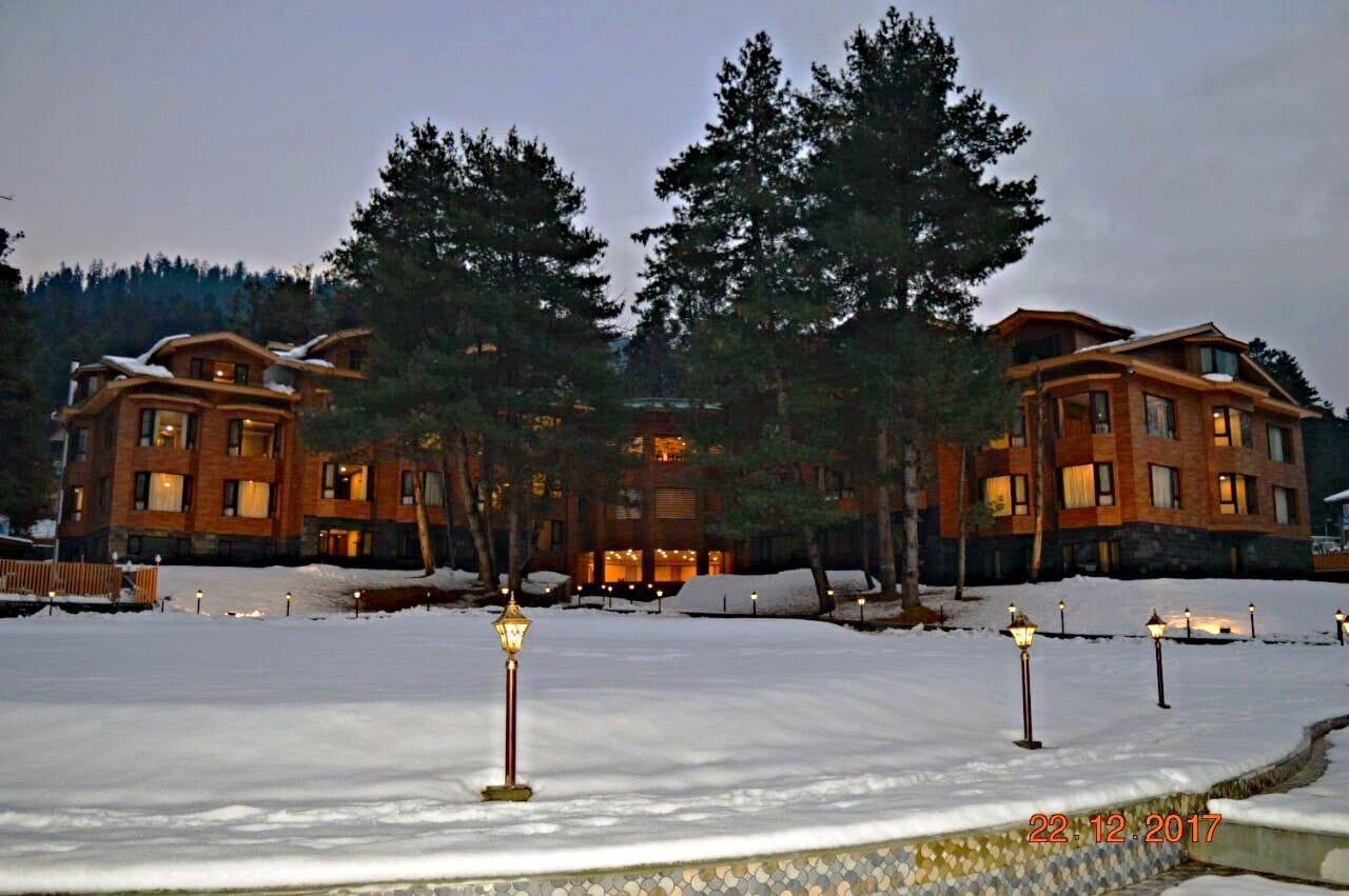 Royal Hillton Pahalgam Hotel ภายนอก รูปภาพ