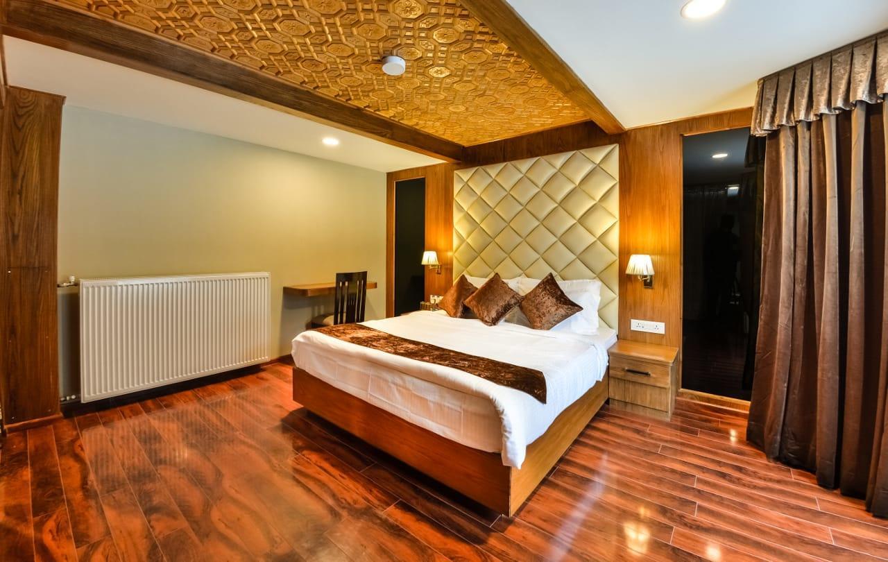 Royal Hillton Pahalgam Hotel ภายนอก รูปภาพ