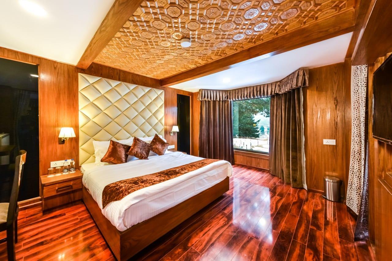 Royal Hillton Pahalgam Hotel ภายนอก รูปภาพ