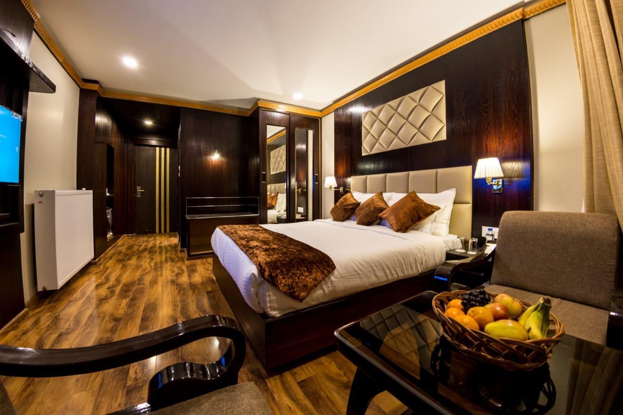 Royal Hillton Pahalgam Hotel ภายนอก รูปภาพ
