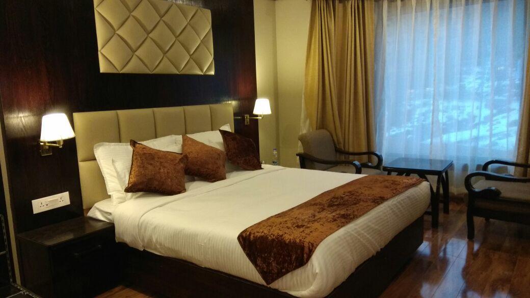 Royal Hillton Pahalgam Hotel ภายนอก รูปภาพ