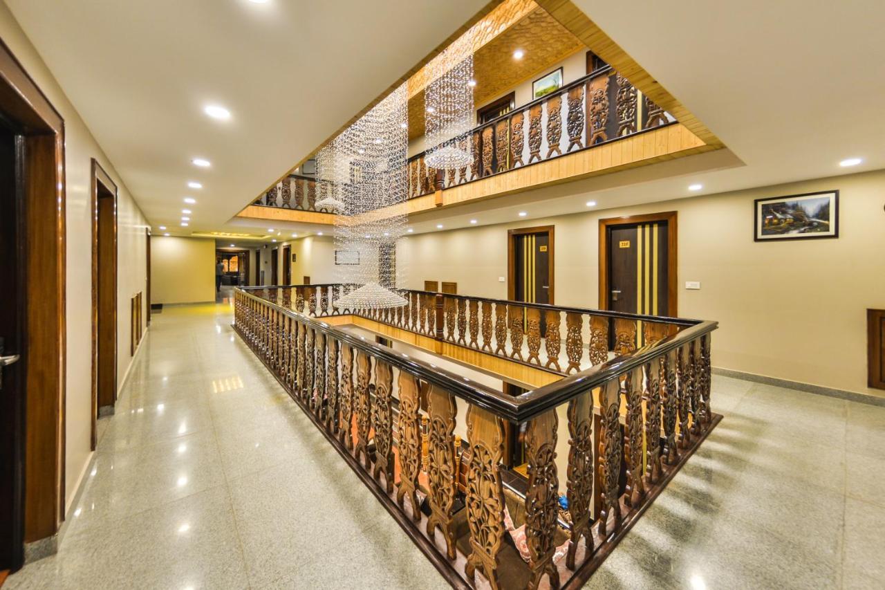 Royal Hillton Pahalgam Hotel ภายนอก รูปภาพ