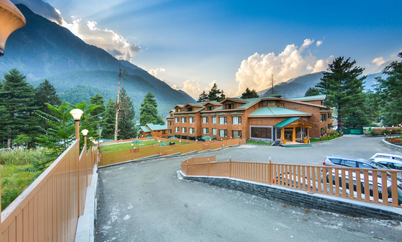 Royal Hillton Pahalgam Hotel ภายนอก รูปภาพ