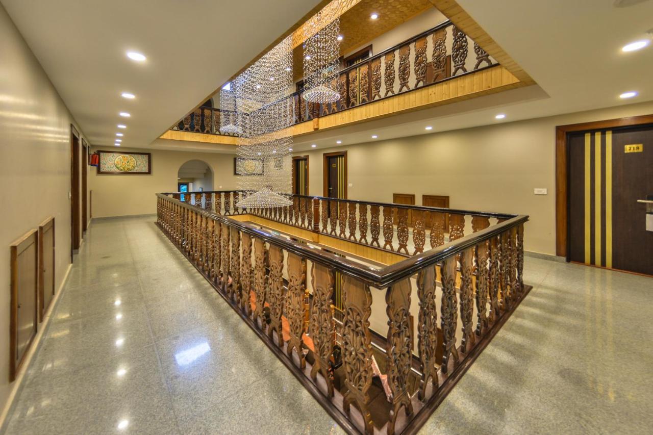 Royal Hillton Pahalgam Hotel ภายนอก รูปภาพ