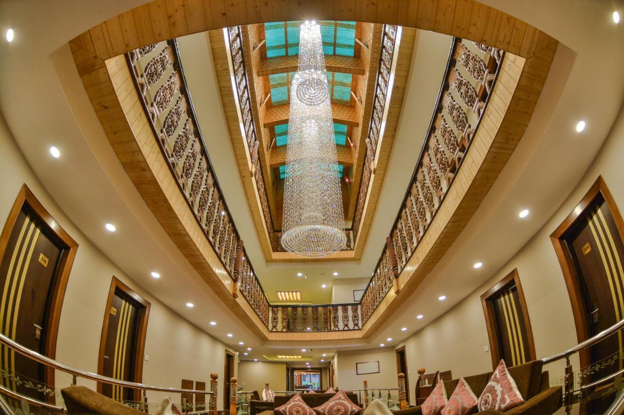 Royal Hillton Pahalgam Hotel ภายนอก รูปภาพ