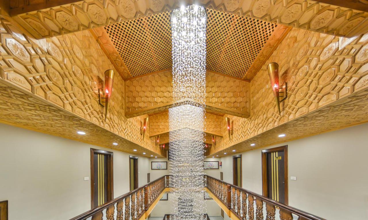 Royal Hillton Pahalgam Hotel ภายนอก รูปภาพ