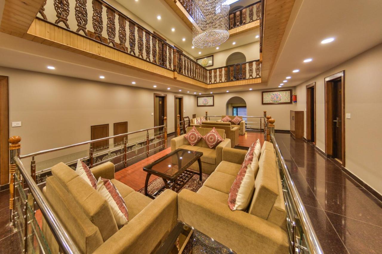Royal Hillton Pahalgam Hotel ภายนอก รูปภาพ