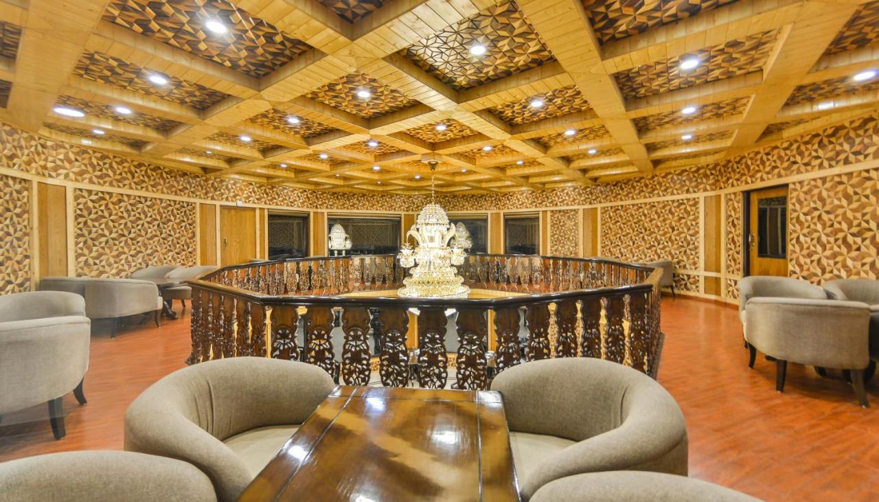 Royal Hillton Pahalgam Hotel ภายนอก รูปภาพ