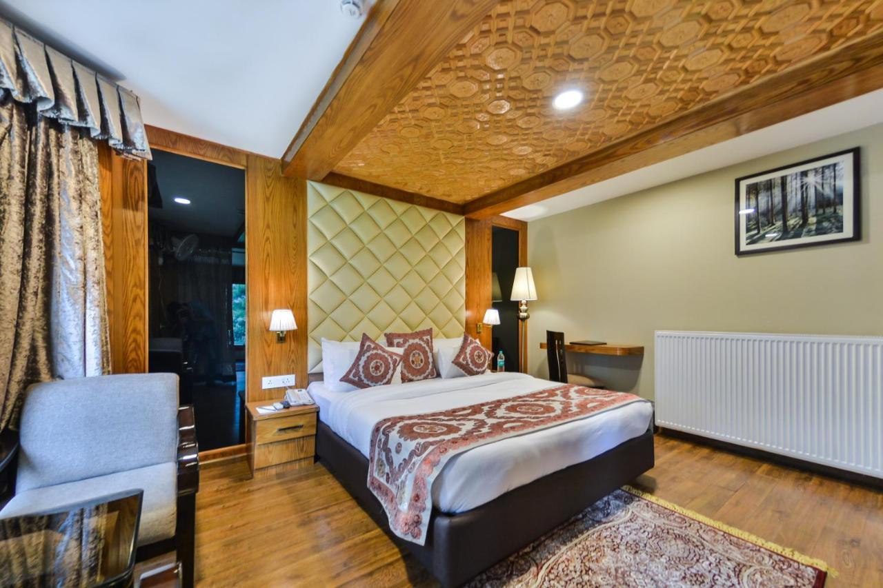 Royal Hillton Pahalgam Hotel ภายนอก รูปภาพ