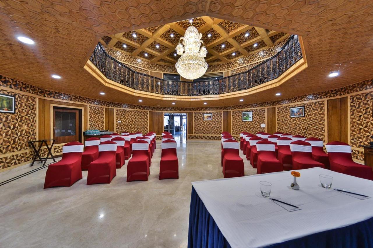 Royal Hillton Pahalgam Hotel ภายนอก รูปภาพ