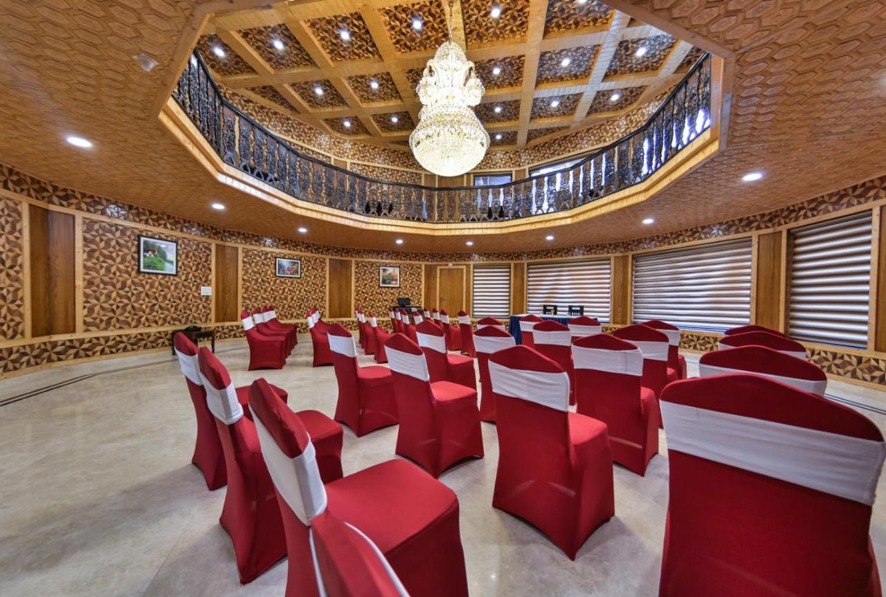 Royal Hillton Pahalgam Hotel ภายนอก รูปภาพ